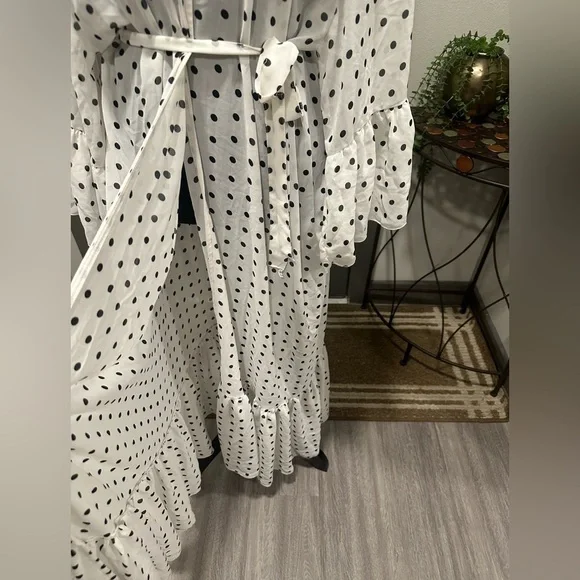 Women’s polka dots dress - Picture 3 of 7